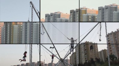 Sevgi Ortaç, Missing the Place, 2011, video still. Courtesy of the artist and metroZones, Hg.